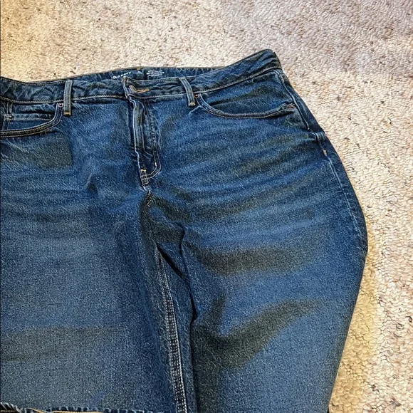 Old Navy Women’s Ultra High Rise Wide Leg Jeans - Picture 4 of 5